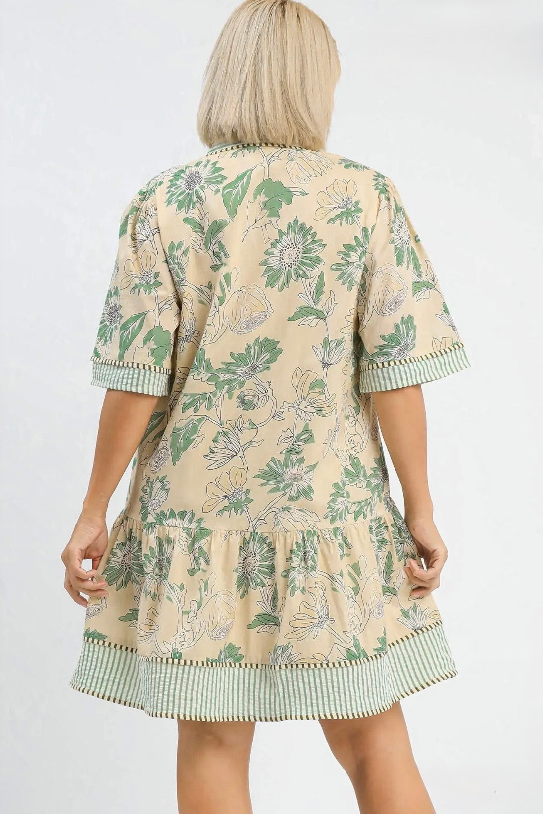 Botanical Print V-Neck Dress Curvy