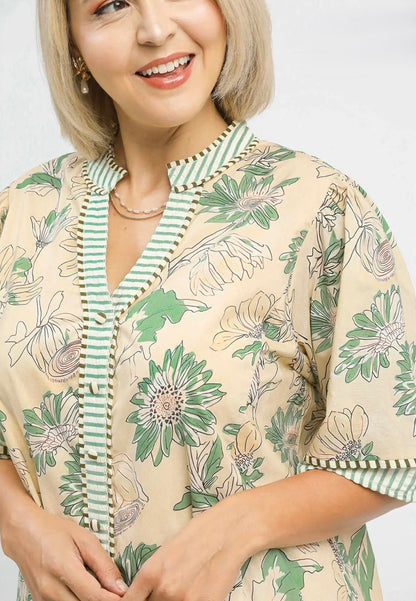 Botanical Print V-Neck Dress Curvy