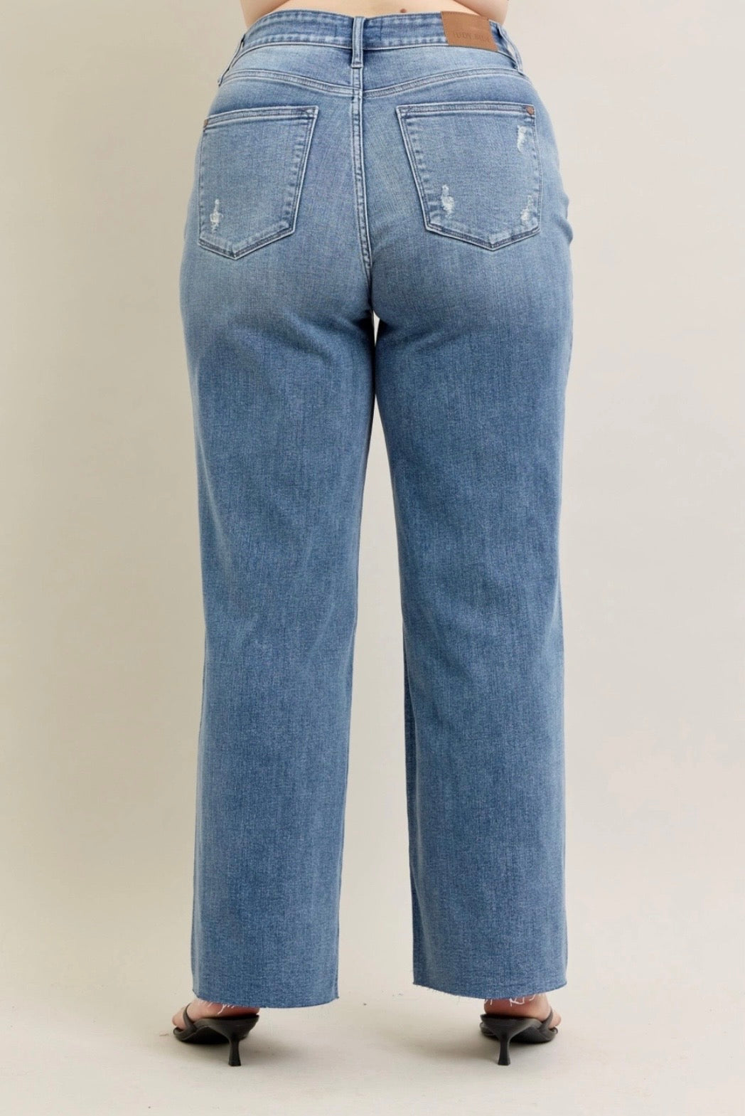 V - Front Baggy Jean Cury