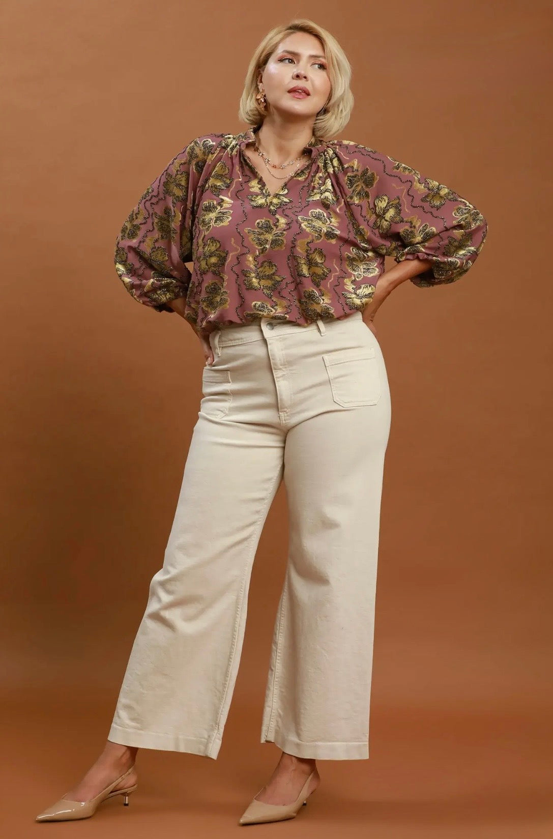 Velvet Floral Blouse Curvy