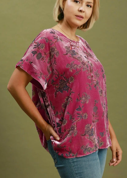 Mix Floral Velvet Top Curvy