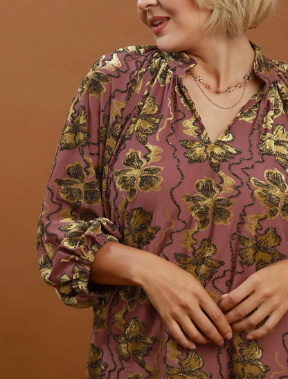 Velvet Floral Blouse Curvy
