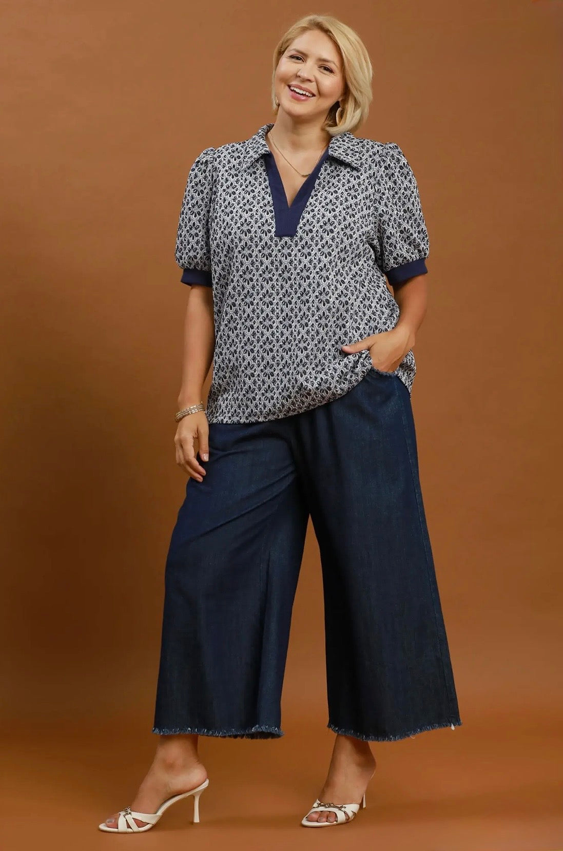 Collared Puff Sleeve Top Curvy