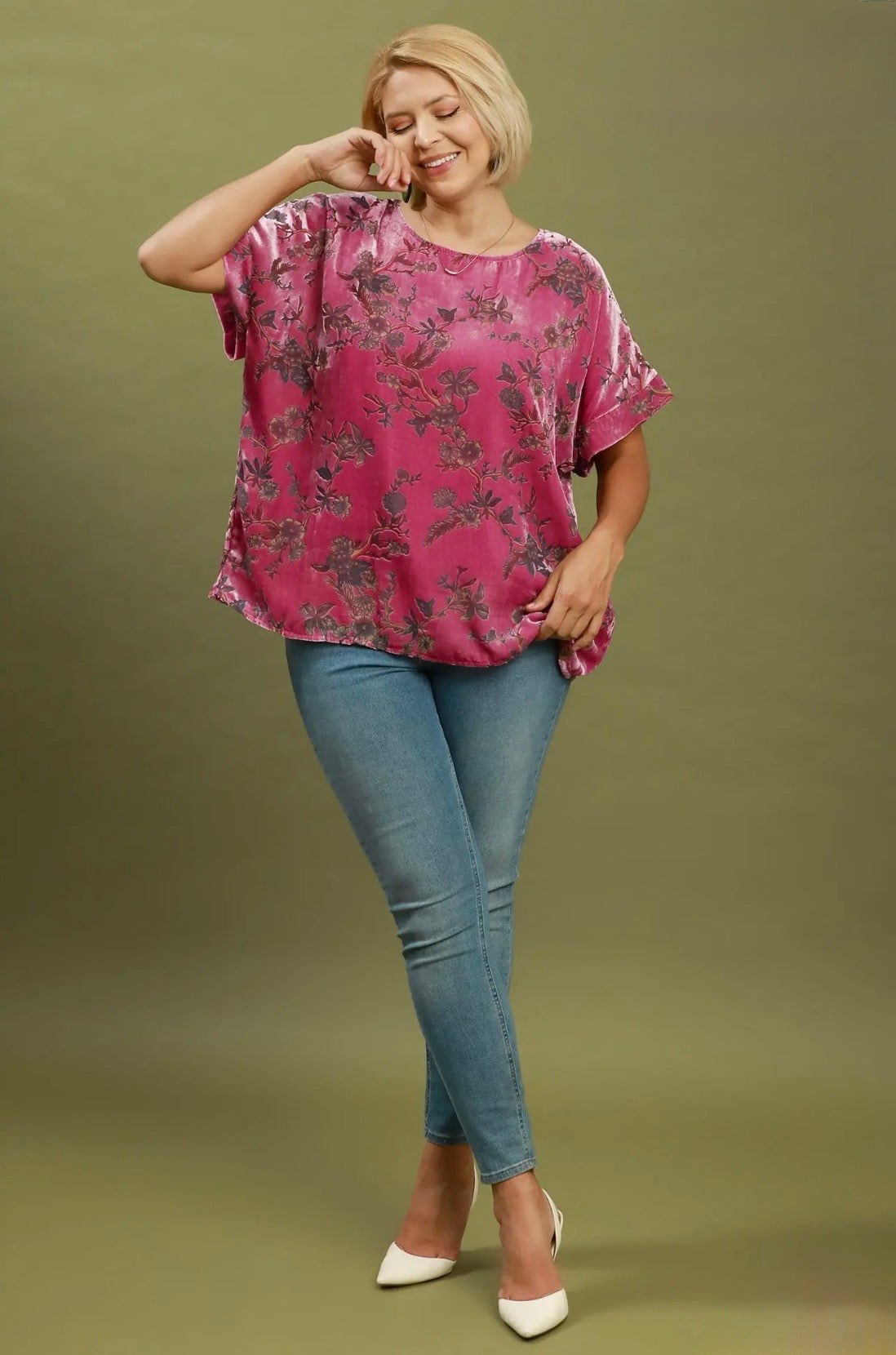 Mix Floral Velvet Top Curvy